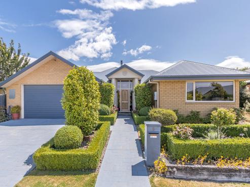6 Oratia Grove, Northwood