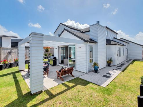 69 Milano Boulevard, Karaka