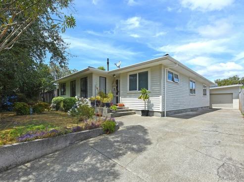 12 Indiana Grove, Totara Park