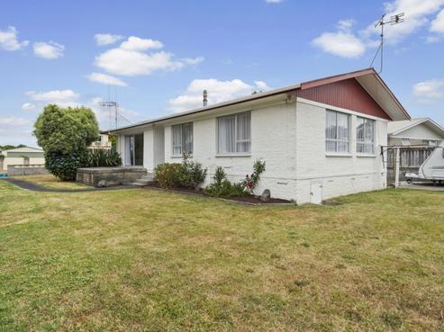 4 Rosalind Street, Deanwell