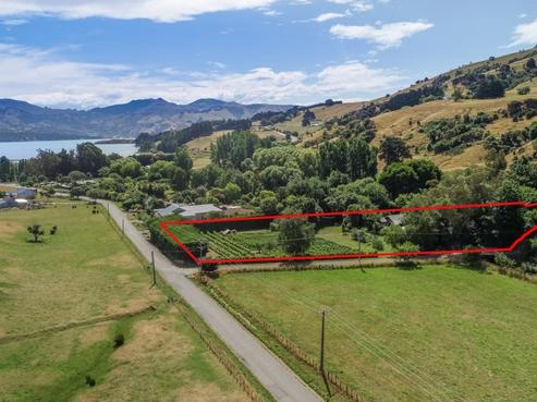 5 Bells Road, Takamatua