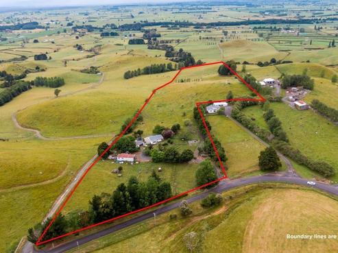 686 Quine Road, Tahuna