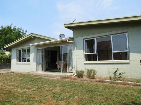 16 Fry Street, Motueka