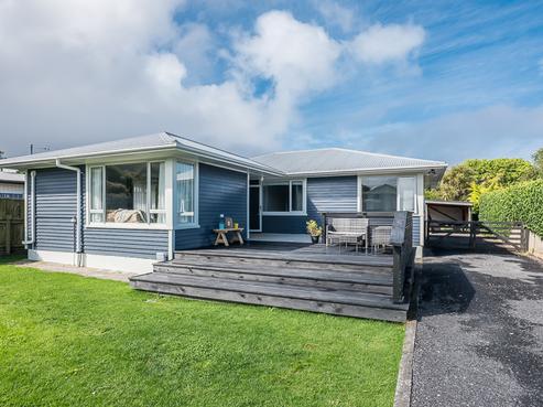 2 Konini Grove, Raumati Beach
