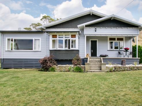 1720 Waimarama Road, Waimarama