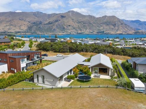12 Edgewood Place, Wanaka