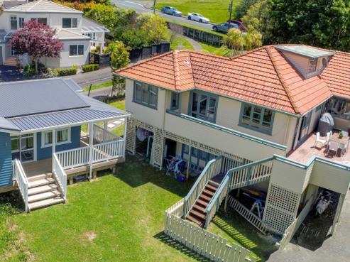 12 Rossmore Terrace, Murrays Bay