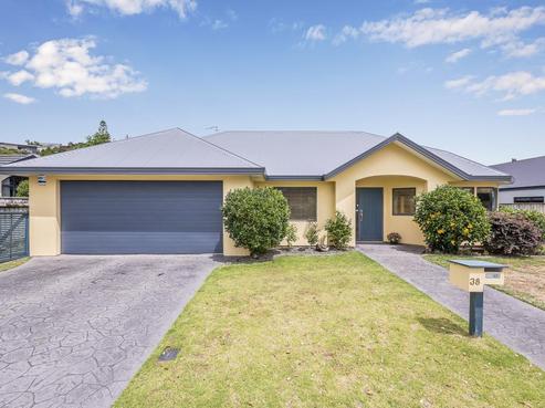 38 Lorna Irene Drive, Raumati South
