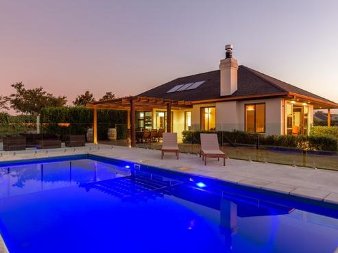 106 Marlborough Ridge Drive, Fairhall