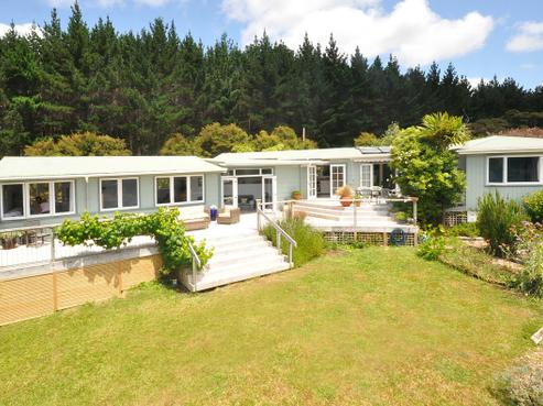 271 Ararimu Valley Road, Helensville