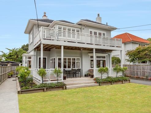 5 Friend Street, Karori