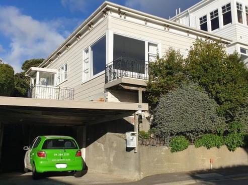 21 The Crescent, Roseneath