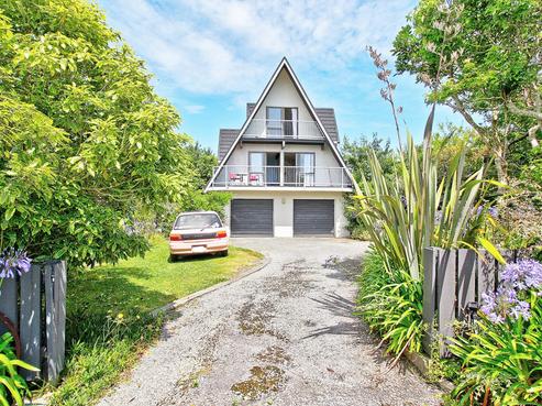 4 Ngahue Crescent, Carters Beach