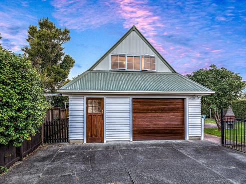 2/6 Murray Road, Te Atatu Peninsula