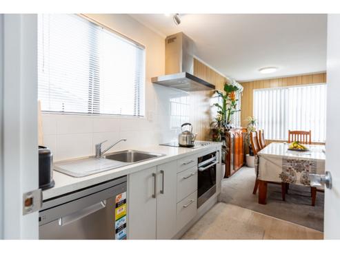 1/33 Coombe Avenue, Otara