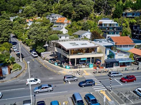612 Marine Drive, Days Bay