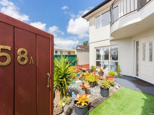 58A Commodore Drive, Lynfield