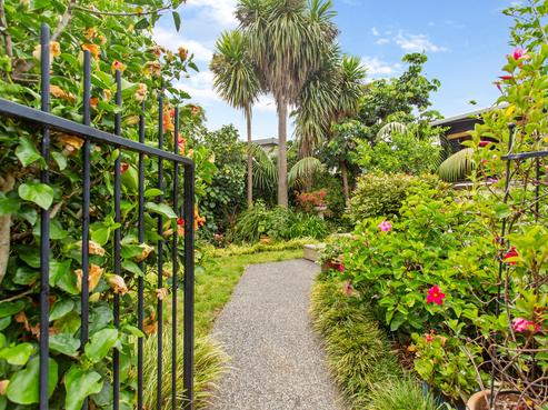 2/32 Alford Street, Waterview