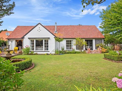 144 Main North Road, Woodend