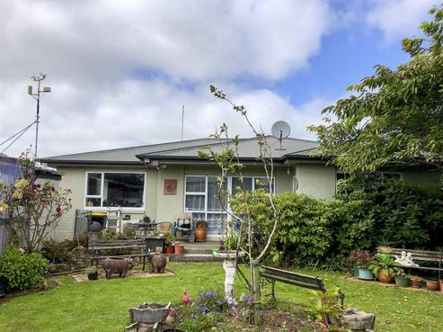 112 West Street, Hawthorndale