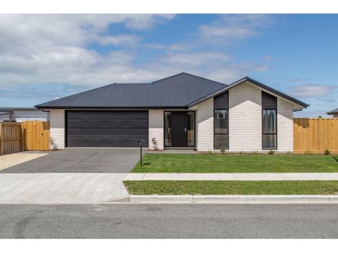10 Johnson Avenue, Amberley