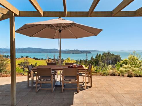 140 Wattle Bay Road, Manukau Heads