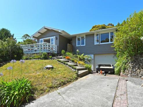 11 Winchester Avenue, Pinehaven