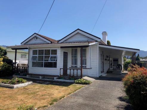 187 Commercial Street, Takaka