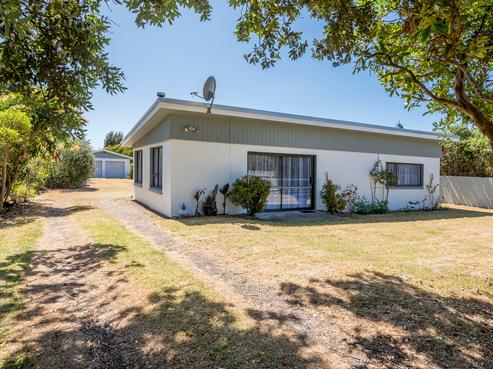 868 Hokio Beach Road, Hokio Beach