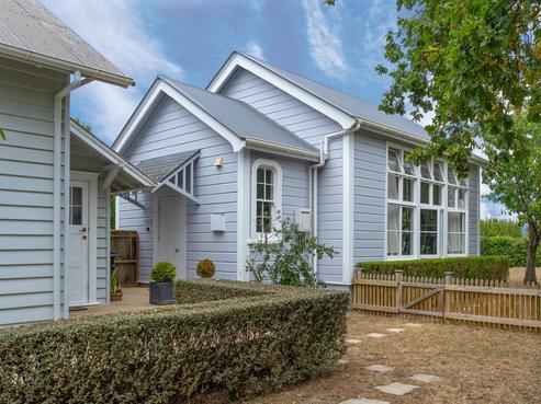 121 Solway Crescent, Solway