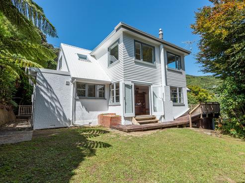 114 Donald Street, Karori