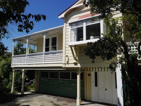 11A Miromiro Road, Normandale
