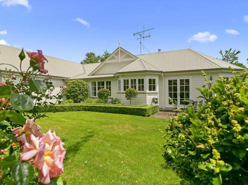 4 Longfellow Street, Leamington