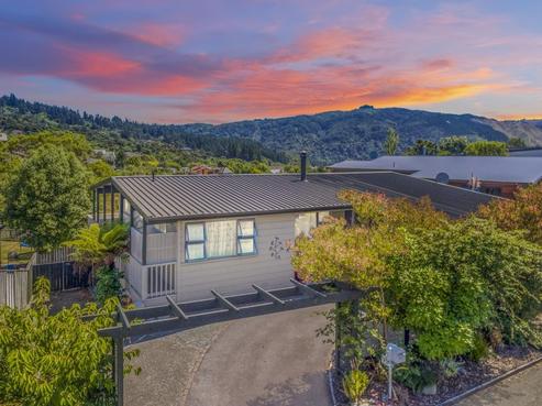 44 Sunbrae Drive, Silverstream