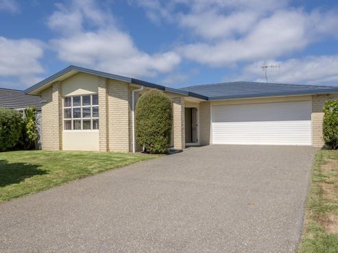 25 San Priamo Place, Paraparaumu Beach