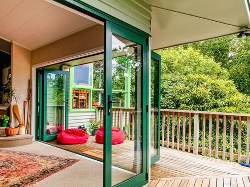 25 Burns Road, Napier Hill