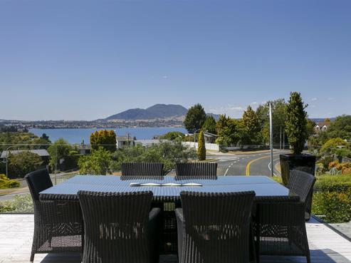 2/11 Krissell Place, Acacia Bay