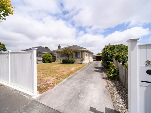 33 Karina Terrace, Roslyn