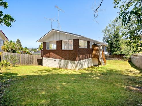 2/12 Newstead Avenue, Browns Bay