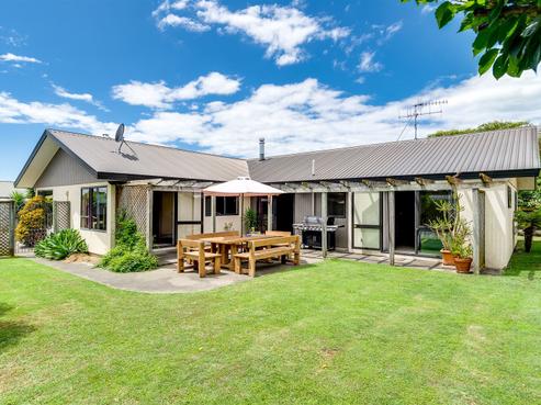 45 Whiting Crescent, Greenmeadows