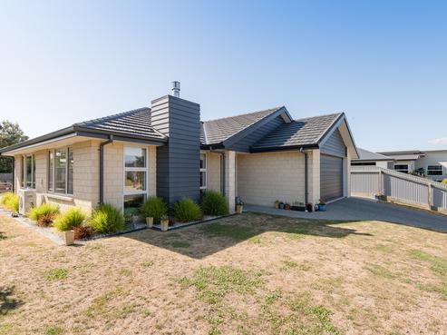 19 Puketutu Grove, Motueka