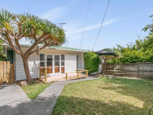 1/200 Verbena Road, Birkdale