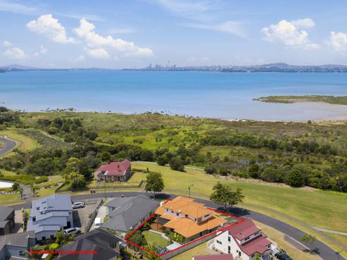 14 Longbush Road, Te Atatu Peninsula