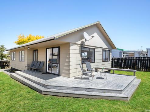 2/141 Finlayson Avenue, Clendon Park