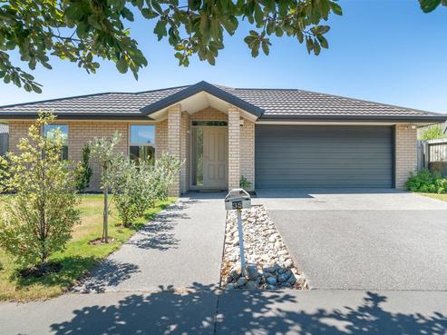 35 Rolleston Drive, Rolleston