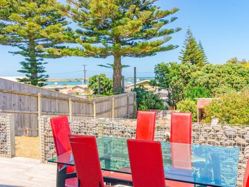 11 Ashton Terrace, Castlecliff