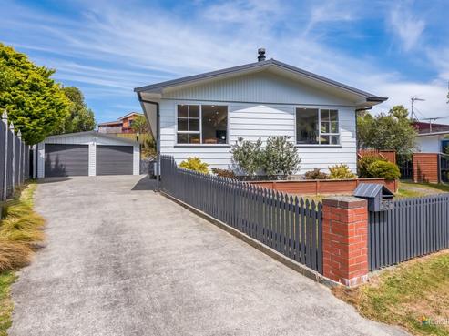252 Major Drive, Kelson