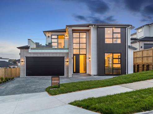 6 Canoe Lane, Riverhead