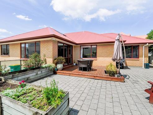 49 Duxford Crescent, Fairfield