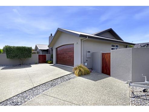 107 Aldinga Avenue, Stoke